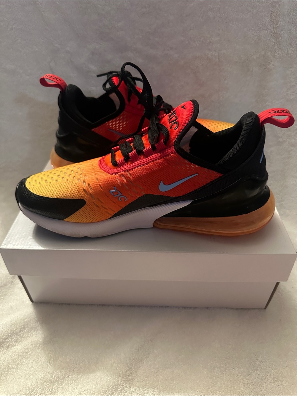 Worn once! Nike Air Max 270 (Men’s 6.5) Womens 8 - Picture 8 of 8